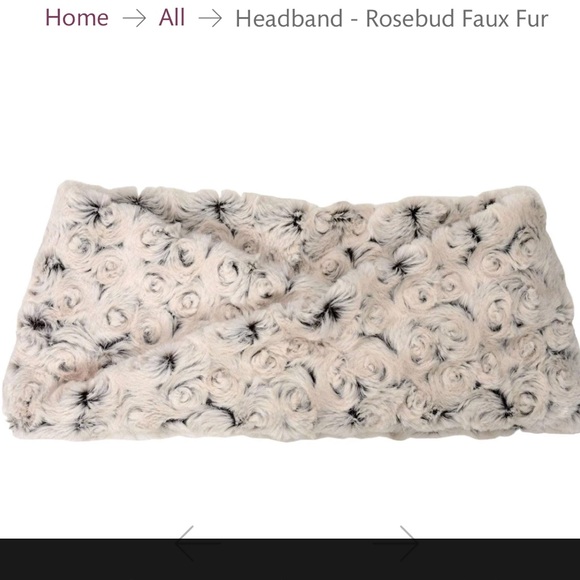 Pandemonium Plush Faux Fur fingerless gloves and headband in Cream